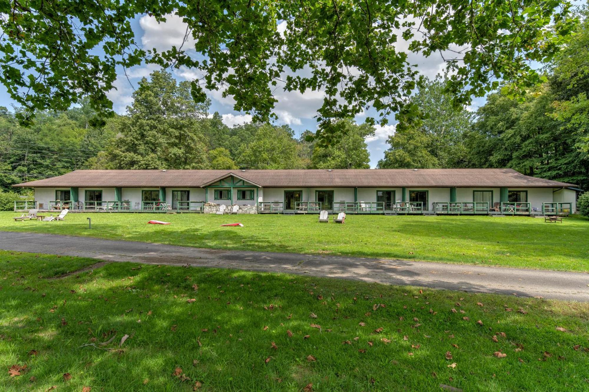 Lodge At Mount Mitchell Busick Екстериор снимка