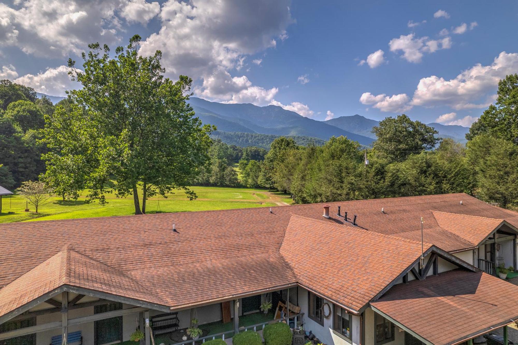 Lodge At Mount Mitchell Busick Екстериор снимка
